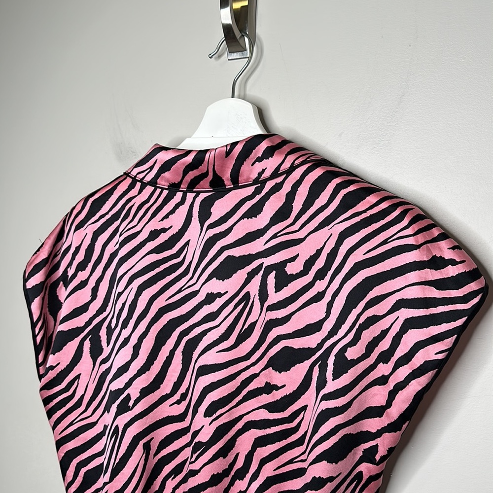 Victoria’s Secret Satin Pink Zebra Print Sleep Romper - Picture 9 of 12